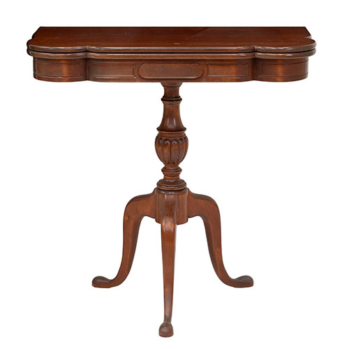 Sub.:33 - Lote: 281 -  Mesa de juego con tapete verde.