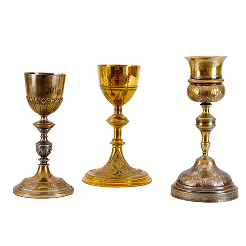 Sub.:33 - Lote: 1268 -  Tres c�lices en metal plateado con copas de plata S. XIX -XX