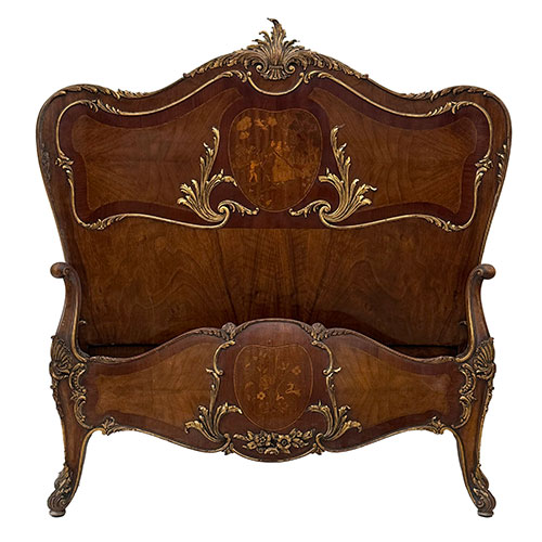 Sub.:33 - Lote: 273 -  Pareja de camas en marqueter�a y madera dorada