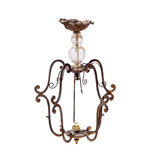 Sub.:34 - Lote: 266 -  Peque�a l�mpara en bronce