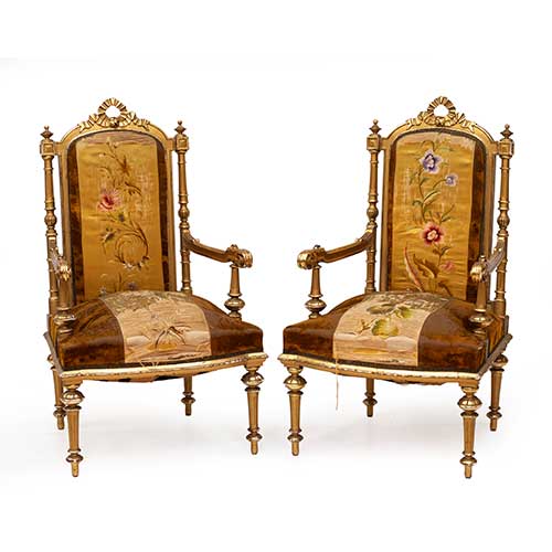 Sub.:34 - Lote: 142 -  Pareja de sillones en madera tallada, torneada y dorada