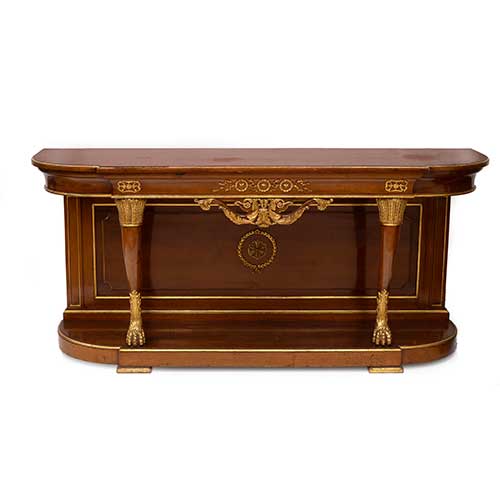Sub.:34 - Lote: 311 -  Consola estilo Fernandino en madera patinada y dorada de Sim�n Loscertales