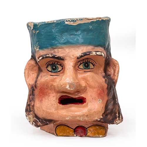 Sub.:34 - Lote: 257 -  El Boticario, cabezudo antiguo en papel mach�.