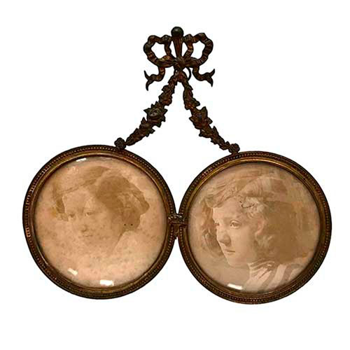 Sub.:35 - Lote: 219 -  Marco doble circular en bronce.