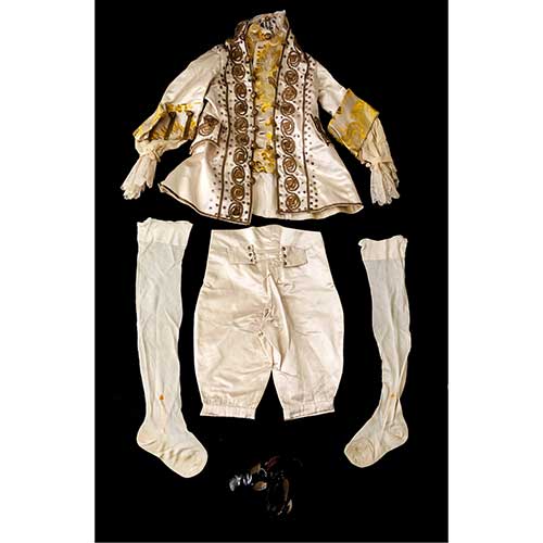 Sub.:36 - Lote: 198 -  Traje de ni�o de gala