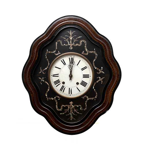 Sub.:36 - Lote: 276 -  Reloj ojo de buey con incrustaciones de n�car