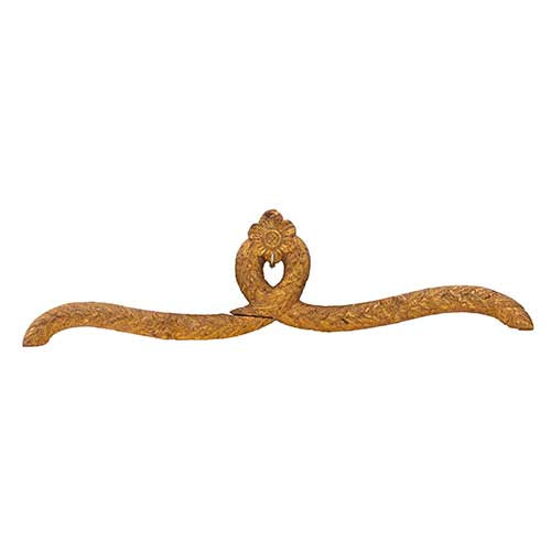 Sub.:36 - Lote: 342 -  Remate en madera tallada y dorada S. XVIII