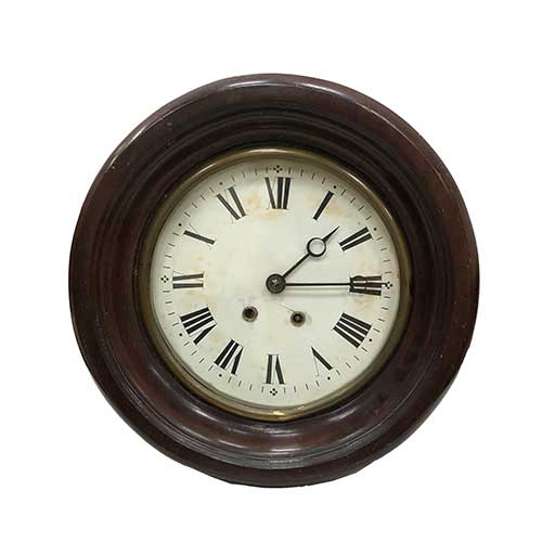 Sub.:36 - Lote: 277 -  Reloj de pared en madera patinada.