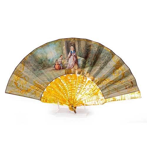 Sub.:36 - Lote: 312 -  Abanico con nacar amarillo pintado sobre papel con roturas