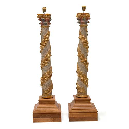 Sub.:36 - Lote: 317 -  Pareja de columnas S.XVIII en madera policromada y dorada