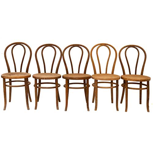 Sub.:36 - Lote: 278 -  Cinco sillas Thonet en madera natural