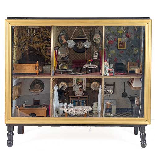 Sub.:36 - Lote: 315 -  Casa de mu�ecas decorada.