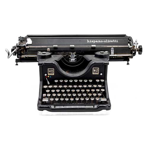 Sub.:36 - Lote: 236 -  Maquina de escribir Hispano - Oliveti M-40 de carro largo.