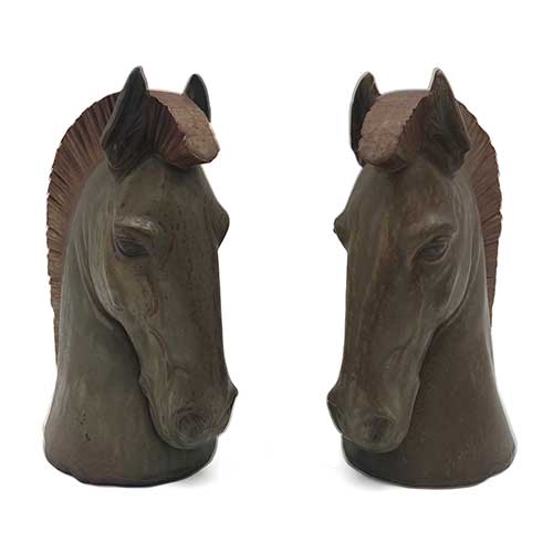 Sub.:36 - Lote: 159 -  Pareja de sujetalibros en forma de cabeza de caballo