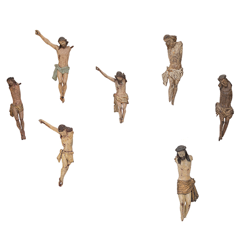 Sub.:37 - Lote: 245 -  Lote de siete Cristos de diversas �pocas con deterioros