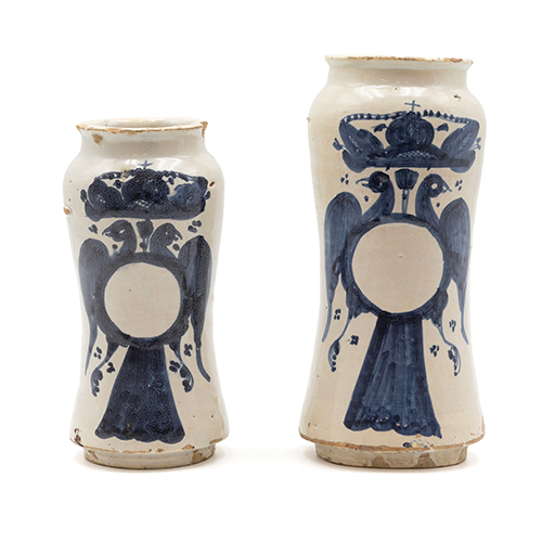 Sub.:37 - Lote: 218 -  Dos albarelos en cer�mica esmaltada de Villafeliche