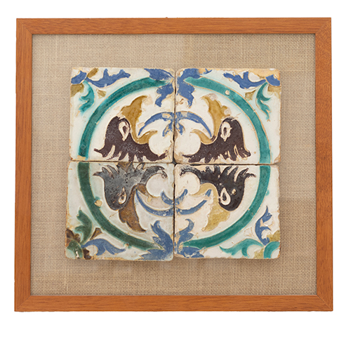 Sub.:37 - Lote: 271 -  Cuatro baldosas en ceramica enmarcadas