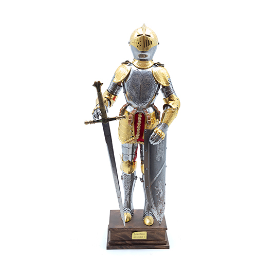 Sub.:37 - Lote: 325 -  Peque�a armadura de artesan�a