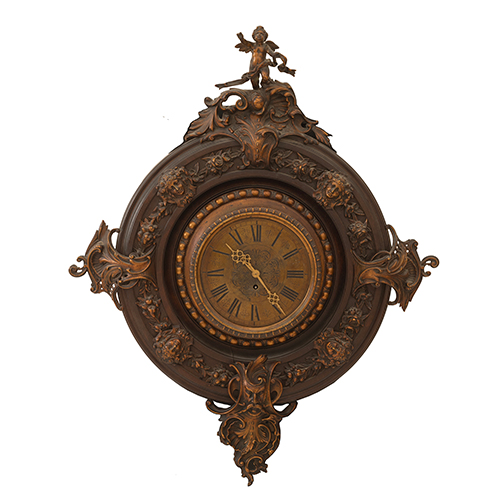 Sub.:37 - Lote: 250 -  Reloj de pared realizado en madera con aplicaciones de bronce