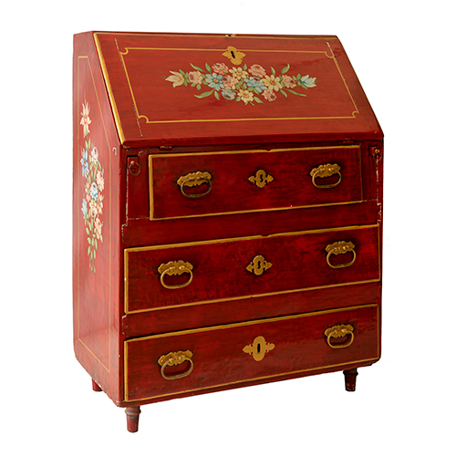 Sub.:38 - Lote: 202 -  Bureau espa�ol del siglo XVIII en madera con tres cajones y tapa abatible