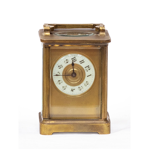 Sub.:38 - Lote: 1554 -  Reloj de cabecera en cristal y bronce