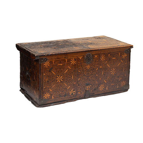 Sub.:38 - Lote: 339 -  Arqueta asturiana realizada en nogal y taracea de boj