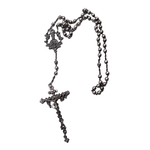 Sub.:38 - Lote: 1529 -  Rosario de plata con medalla de la virgen del Sagrario de Toledo corona y rodeada de �ngels.