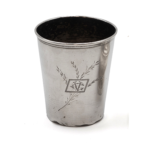 Sub.:38 - Lote: 1430 -  Vaso de plata Peso 48 gr