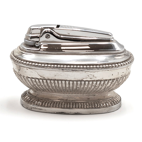 Sub.:38 - Lote: 181 -  Encendedor Ronson de sobremesa plateado