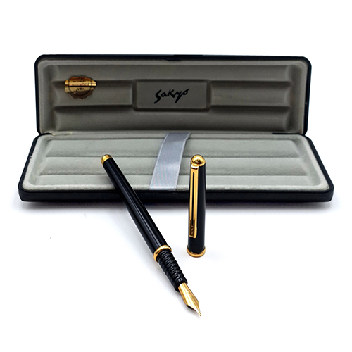 Sub.:38 - Lote: 199 -  Pluma Inoxcron Sakio con caja original