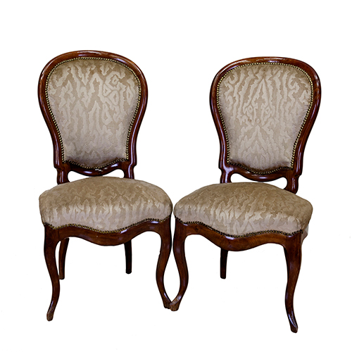 Sub.:38 - Lote: 300 -  Pareja de sillas isabelinas en madera
