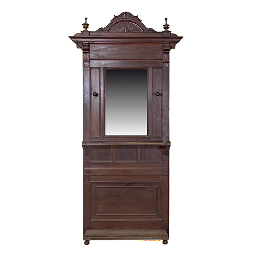 Sub.:38 - Lote: 1525 -  Mueble perchero Alfonsino en madera de nogal con espejo y parag�ero