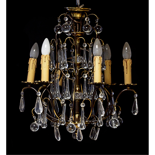 Sub.:38 - Lote: 264 -  L�mpara de techo en bronce con pinjantes de cristal de seis luces.