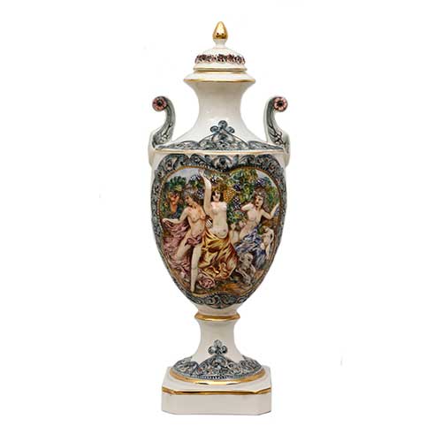 Sub.:39 - Lote: 291 -  Jarr�n en cer�mica con relieves representando escenas de la bacanal