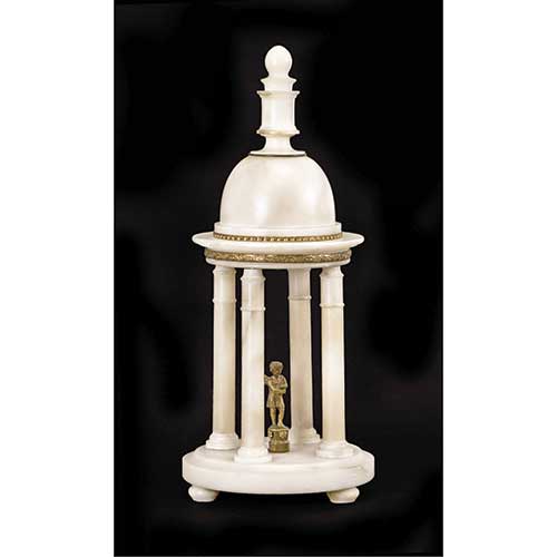 Sub.:39 - Lote: 270 -  Templete circular en alabastro y bronce dorado, S. XIX.