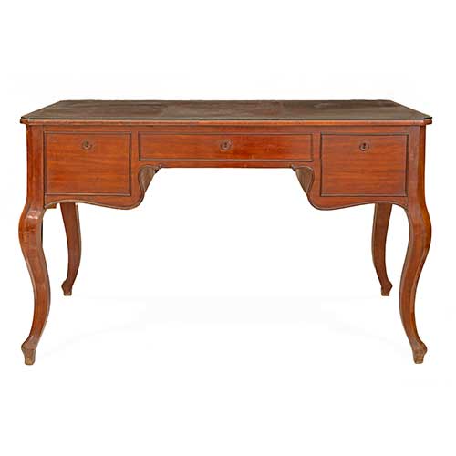 Sub.:39 - Lote: 296 -  Mesa de despacho isabelina en caoba