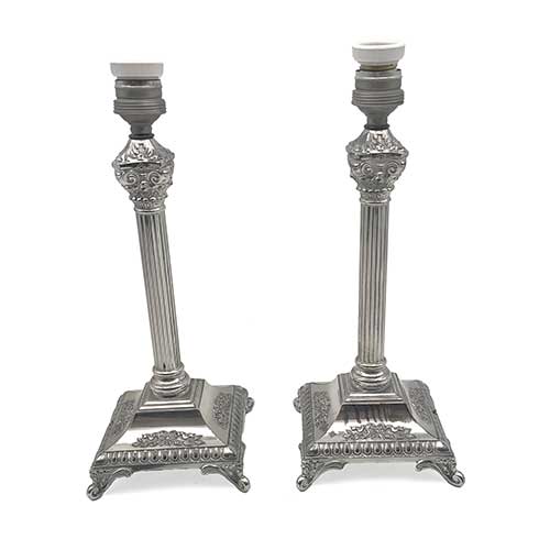 Sub.:39 - Lote: 251 -  Pareja de l�mparas de sobremesa en plata de estilo ingl�s con punz�n de Pedro Dur�n