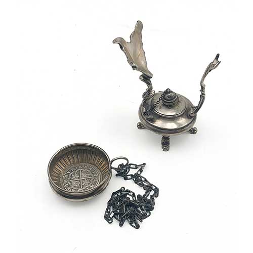 Sub.:39 - Lote: 253 -  Catavinos y cadena en plata