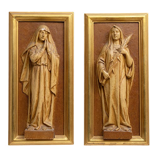 Sub.:4-On - Lote: 157 -  Dos santas en relieve realizados en escayola y enmarcados. Uno con peque�o desperfecto.