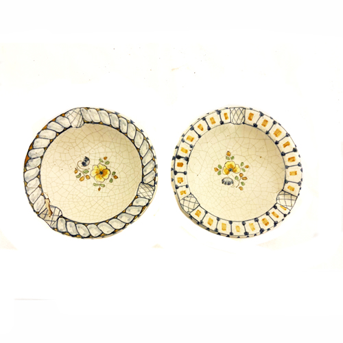 Sub.:4-On - Lote: 346 -  Dos ceniceros realizados en cer�mica. Con sello en la base. Faltas.