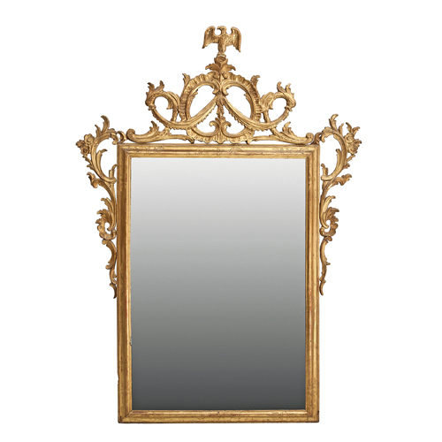 Sub.:4 - Lote: 1299 -  Espejo cornucopia en madera tallada y dorada, s.XIX. Alg�n desperfecto.