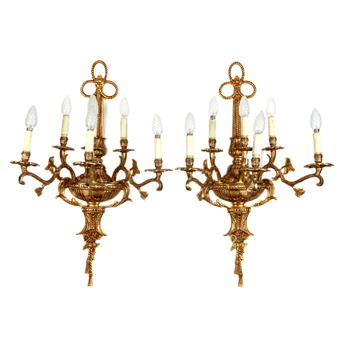 Sub.:4 - Lote: 1300 -  Pareja de apliques 5 luces en bronce