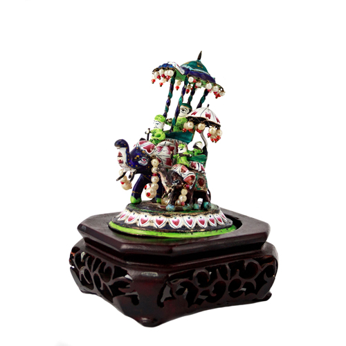 Sub.:4 - Lote: 1392 -  Elefantes con montura en esmalte