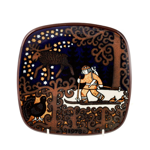 Sub.:4 - Lote: 1340 -  Peque�o platito en cer�mica con decoraci�n de esquiador