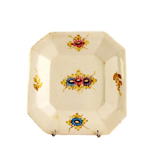 Sub.:4 - Lote: 1277 -  Platillo porcelana decoraci�n flores