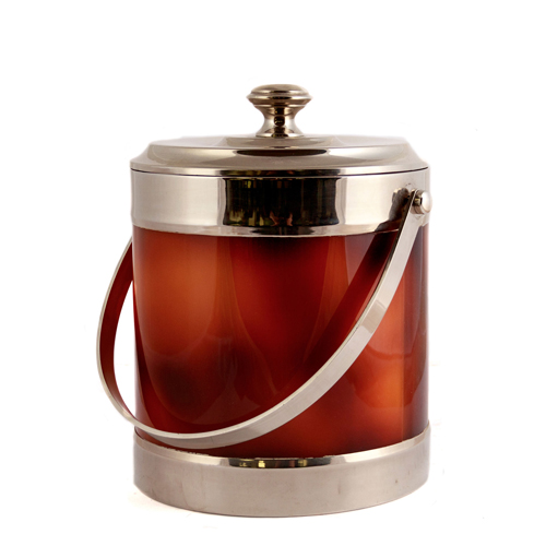 Sub.:4 - Lote: 1291 -  Lote formado por una cubitera, bandeja (con faltas) y cuatro posavasos.