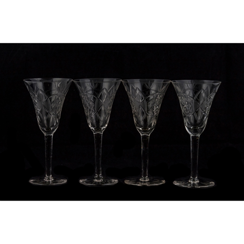 Sub.:4 - Lote: 1461 -  Cuatro copas antiguas en cristal tallado.