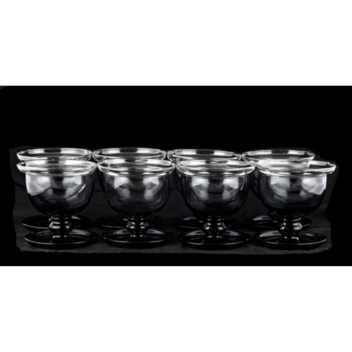 Sub.:4 - Lote: 1482 -  Conjunto de 8 copas de cocktail de marisco. Cristal.