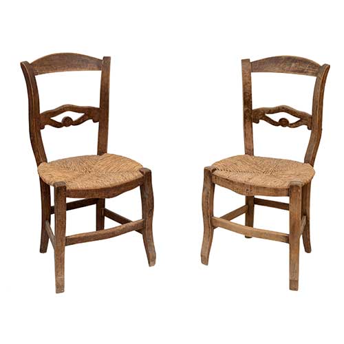 Sub.:40 - Lote: 211 -  Pareja de sillas con asiento en enea.