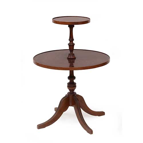 Sub.:40 - Lote: 306 -  Mesa auxiliar de dos alturas en madera patinada con pie central torneado.